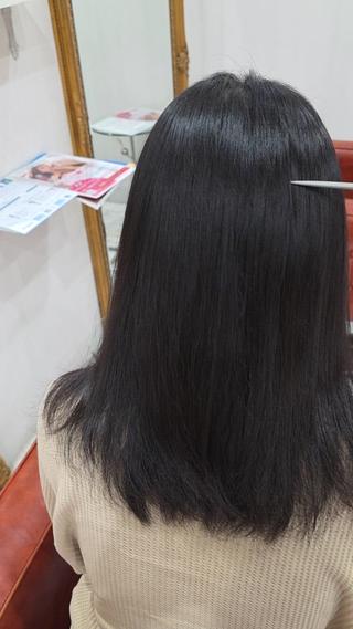 セミロング 川瀬 夢来のヘアスタイル