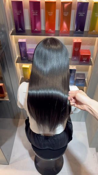 圧倒的ツヤ髪
毎朝のアイロンがいらなくなる髪質改善
ダメージ・広がり・パサつきが気になる方に。
今まででいちばん綺麗な髪、叶えます
 