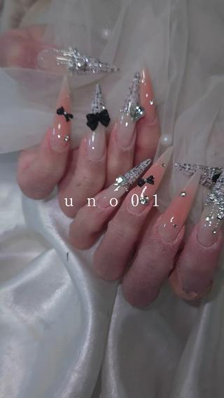 ネイル 梅田🦄中崎町🩵 u n o 0 1のネイルデザイン