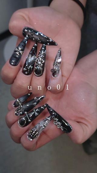 ネイル 梅田🦄中崎町🩵 u n o 0 1のネイルデザイン
