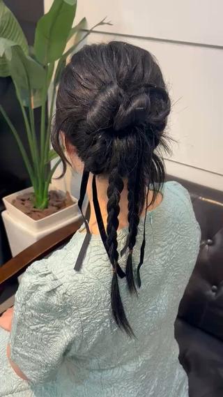 セミロング colore 渡辺 桃羽のヘアスタイル