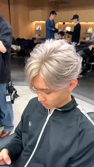 ショート ヘアアレンジ 🔥ニュアンス フェザー小林海斗🔥のヘアスタイル