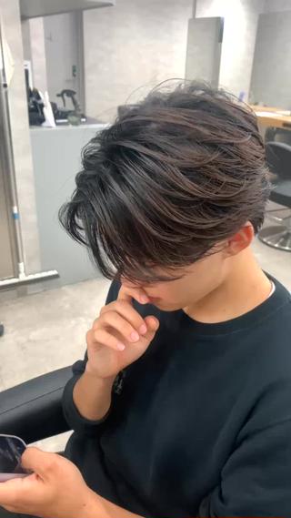 ショート パーマ ヘアアレンジ メンズ 🔥ニュアンス フェザー小林海斗🔥のヘアスタイル