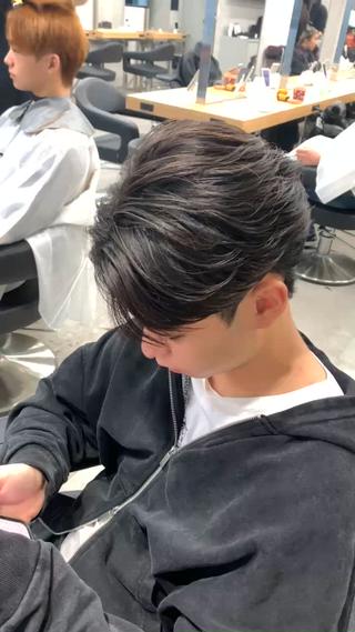 ショート パーマ ヘアアレンジ メンズ 🔥ニュアンス フェザー小林海斗🔥のヘアスタイル