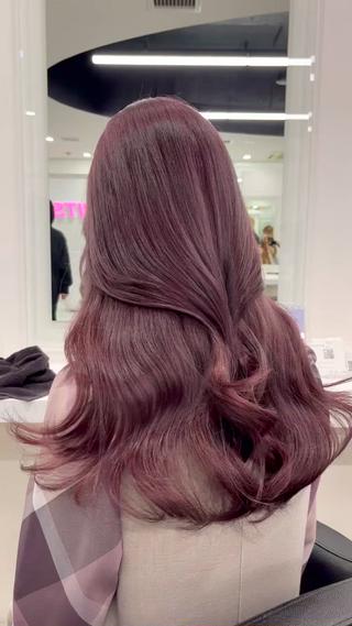 ロング 🥀似合わせカラー× 中韓mix うた🥀のヘアスタイル
