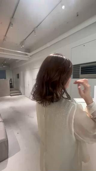 ミディアム Louwe 小島のヘアスタイル