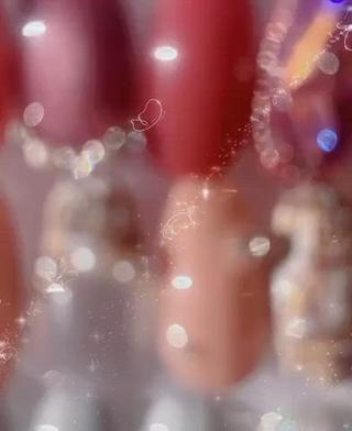 ネイル e’s nail Lumièreのネイルデザイン