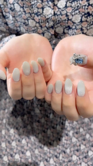 ネイル e’s nail Lumièreのネイルデザイン