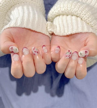 ネイル e’s nail Lumièreのネイルデザイン