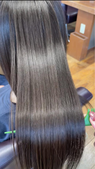 ロング TJ天気予報 佐藤優月のヘアスタイル