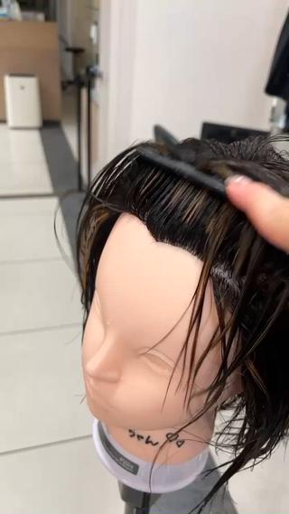 ハイライト入っているだけで結んでも可愛いし巻いてもかわいい
顔周りのハイライトが私流!!是非