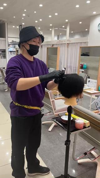 白髪ぼかしを始める方で白髪染め歴のある方はまずこちらのクーポンをご利用下さい!