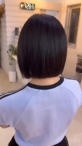 ショート カラー ブリーチ有無Wカラー メンズパーマ大成のヘアスタイル