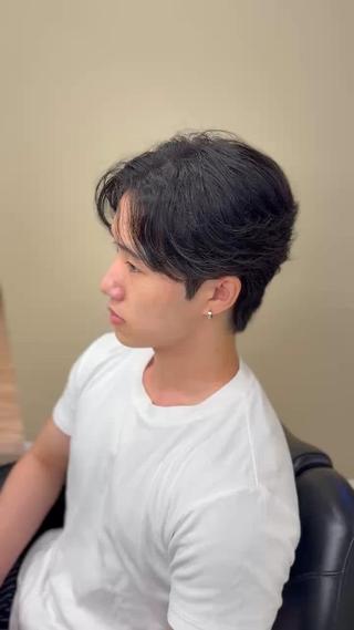 曲がる縮毛矯正前の癖毛の状態です