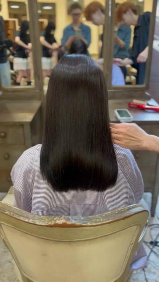 セミロング 美髪矯正 透明感 カラー⭐️ユウキのヘアスタイル