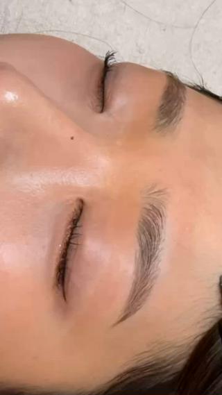 眉ワックス間引きあり