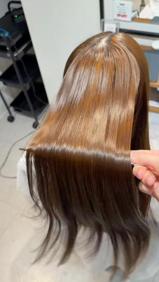 ロング 北野谷 篤のヘアスタイル