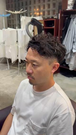 ショート パーマ メンズ 岩永 大夢のヘアスタイル