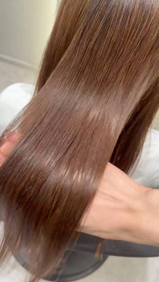 ロング 平田 七海のヘアスタイル