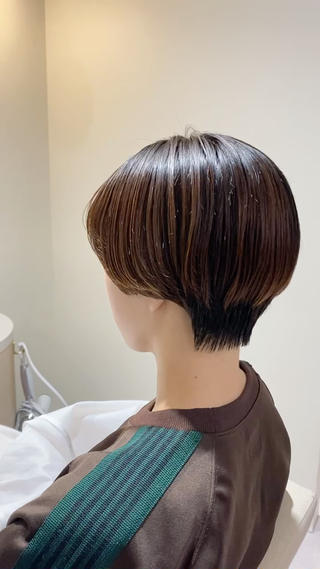 ショート カラー 透明感カラー🌿 グレージュ🐺陽介のヘアスタイル