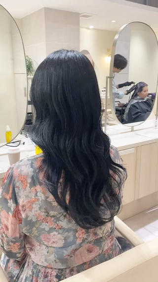 セミロング カラー 透明感カラー🌿 グレージュ🐺陽介のヘアスタイル