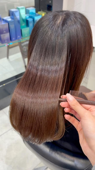セミロング スパ/カラー/巻き髪 𝐑𝐔𝐍𝐀のヘアスタイル