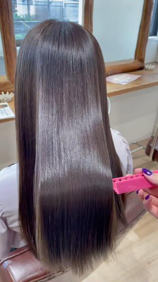ロング カラー コトミ【メンズ】 【曲がる縮毛矯正】のヘアスタイル