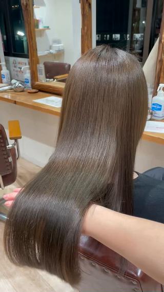ロング コトミ【メンズ】 【曲がる縮毛矯正】のヘアスタイル