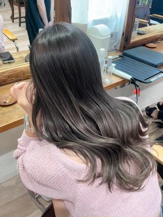 ロング カラー コトミ【メンズ】 【曲がる縮毛矯正】のヘアスタイル