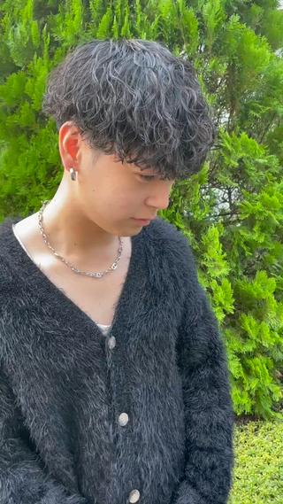 ショート メンズ 亀井隆汰/メンズ専門 パーマ/フェード可のヘアスタイル