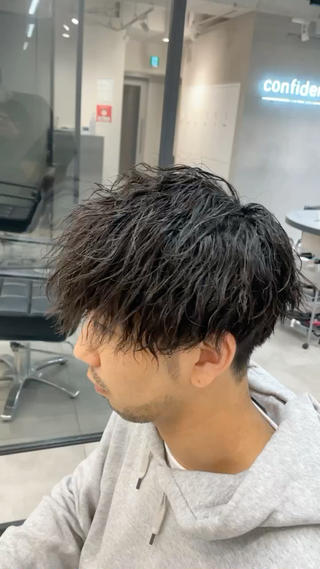 ショート パーマ メンズ 飯塚 想のヘアスタイル