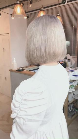 ホワイトベージュ