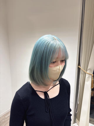 前回の残留を抜いてから水色カラーへ

トリートメントもしっかりして艶々に
お気軽にお問い合わせください 