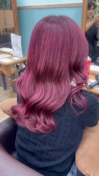セミロング カジタ ナミのヘアスタイル