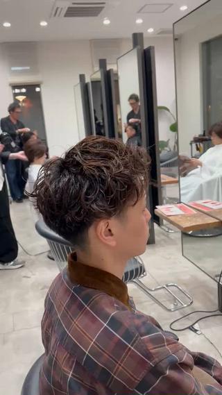 メンズ ヴァンキャトル 山口裕真のヘアスタイル