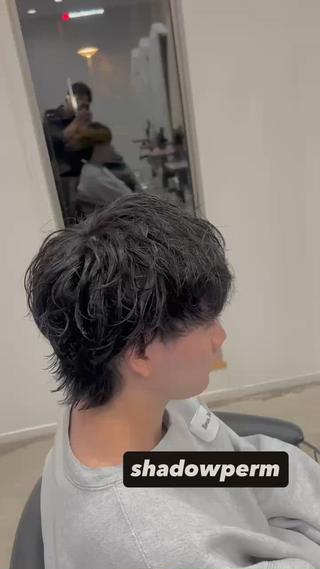 パーマ メンズ ヴァンキャトル 山口裕真のヘアスタイル