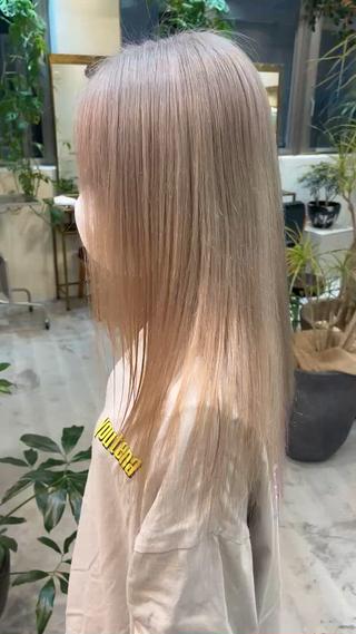 ロング 新宿髪質改善 ブリーチストレートのヘアスタイル