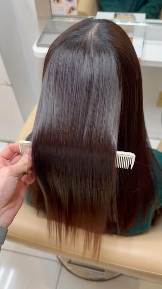 ロング タカセ レンのヘアスタイル