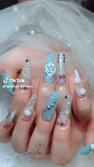 ネイル Lumi Shinokuboのネイルデザイン