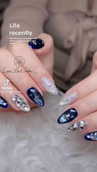 ネイル Lumi Shinokuboのネイルデザイン