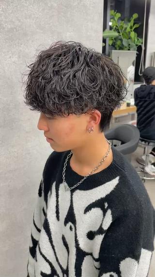 パーマ メンズ ツイスパ/シャドウ MANARUのヘアスタイル