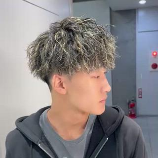 カラー パーマ メンズ ツイスパ/シャドウ MANARUのヘアスタイル