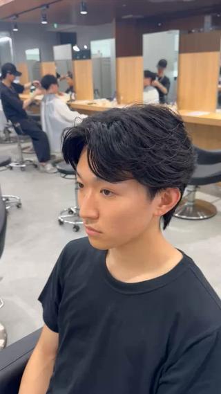 パーマ メンズ ツイスパ/シャドウ MANARUのヘアスタイル