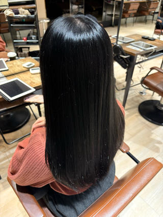 ロング 山本 忠臣のヘアスタイル