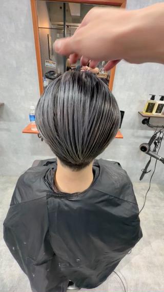 カラー メンズ C'LD Hair トモヤのヘアスタイル
