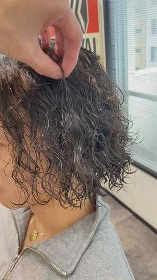 ミディアム パーマ メンズ ⭐️エクステ指名 No.1⭐️高頭のヘアスタイル