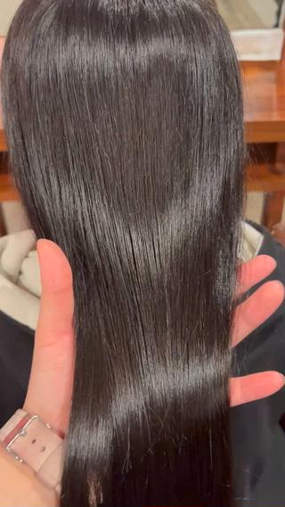 ロング 谷 未来美のヘアスタイル