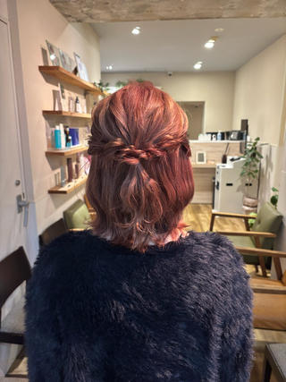 お呼ばれにもちょっとしたお出かけにも合うヘアアレンジ︎︎