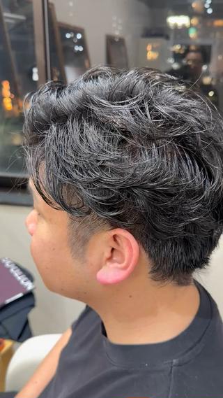 パーマ メンズ 樋口 功樹のヘアスタイル