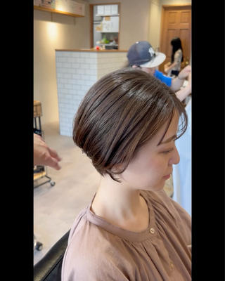 ヘアドネーション
当店ではカットのみさせて頂いております!カット後はお持ち帰り頂いてご自身で団体の方へお送りください!東神奈川/東白楽/白楽/ヘアドネーション